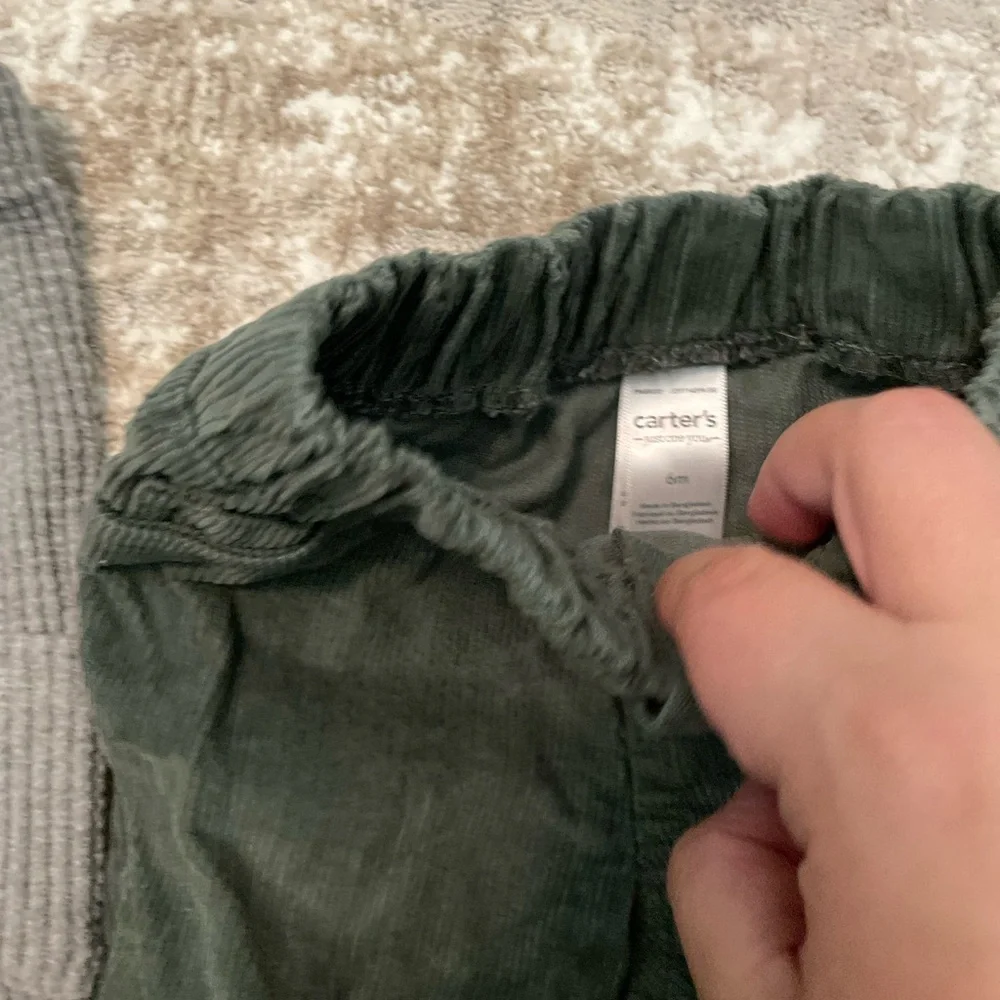 Carter's Gray and Green Kids Casual Bottoms size 6M